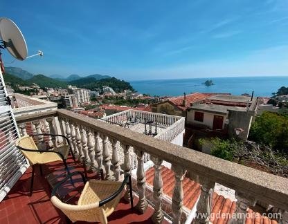 Apartamentos Krs Medinski, , alojamiento privado en Petrovac, Montenegro - Terasa (2)